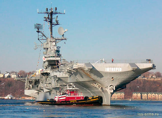 Авианосец «Intrepid» (CV-11) типа "Essex"