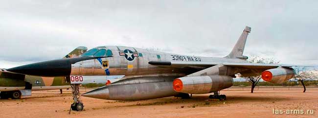 Бомбардировщик Convair В-58 Hustler